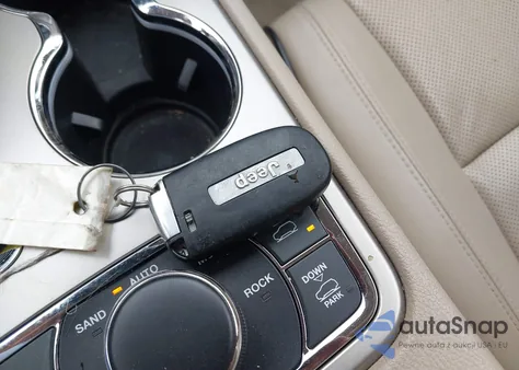 2017 Jeep Grand Cherokee Overland 4X4 from USA, damaged, VIN 1C4RJFCG6HC751338